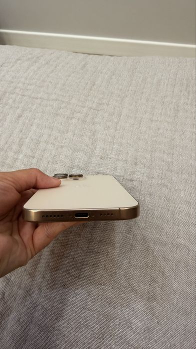 Продам Iphone16 Pro Max