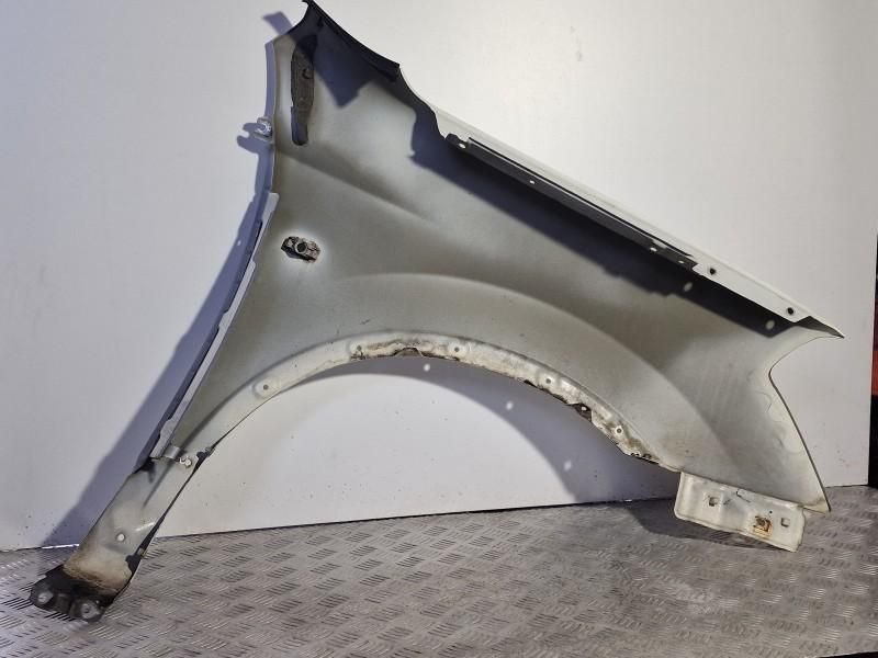 Aripa fata stanga Nissan Qashqai J10