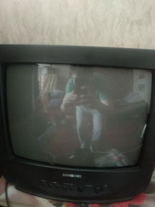 Продаю Samsung cs-14f1r