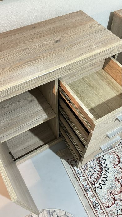 Продается комплект мебели для спальни