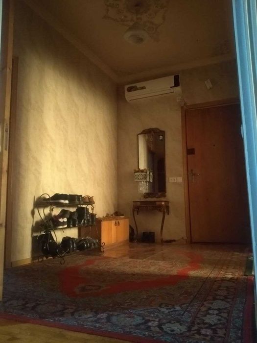 Продам 3 ком 2х6 Балкон Ахмад Югнакий №М129