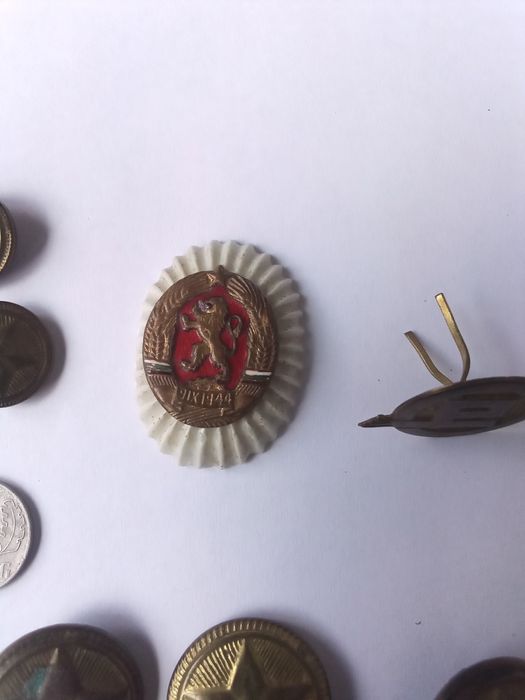 Военникопчета. Кокарди и монета.