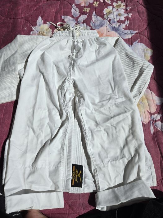 Продаётся кимоно 120см