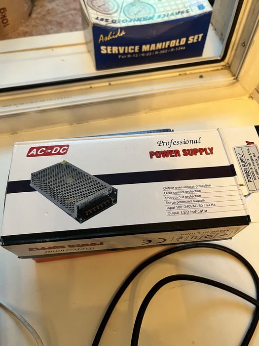 Блок питания, 220/ 12 В AC/DC