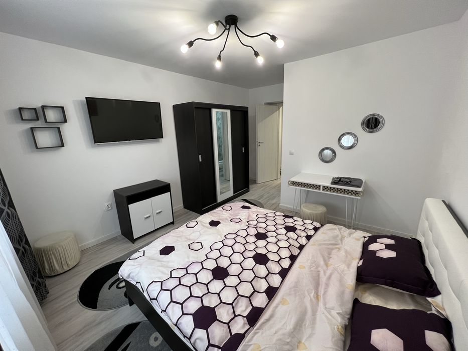 Inchiriez apartament decomantat, premium, 3 camere, Hipodrom - Mihai Viteazu