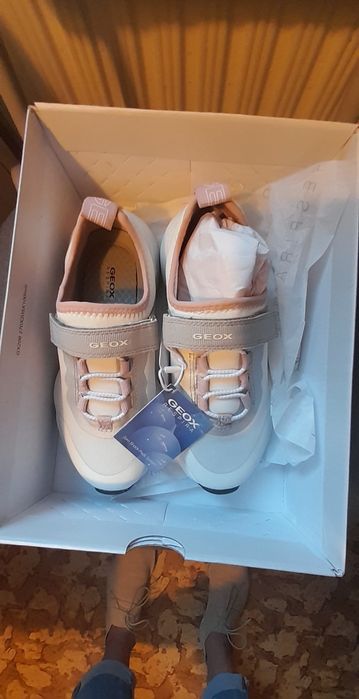 Geox/ Нови детски обувки за момиче.