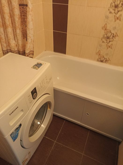 Сдам 2х ком.квартиру.