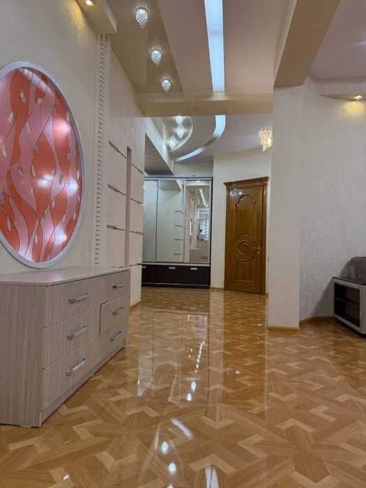 Сдается 3/3/9 УЮТНАЯ квартира в центре Мегапланет Юнусабад метро 378*