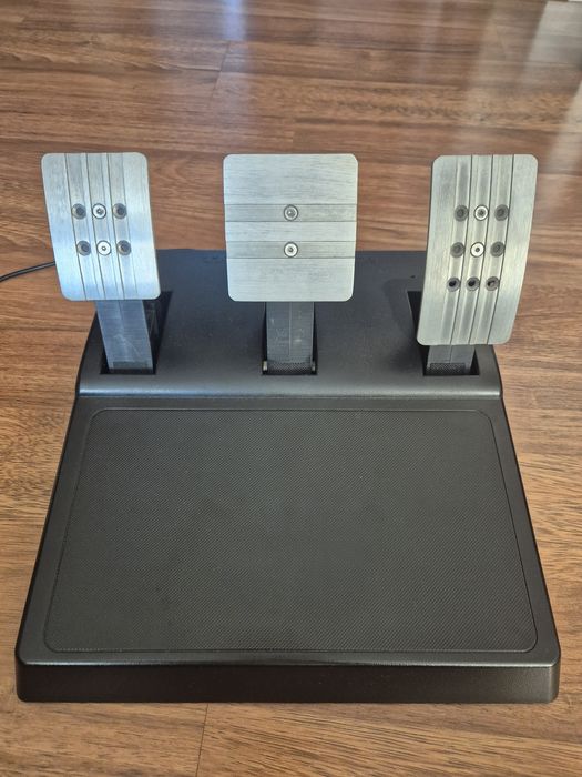 Руль Thrustmaster t300 + педали T-LCM