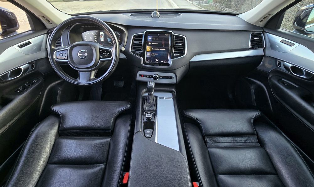 Volvo Xc90 AWD * D5 * Momentum * 7 Locuri