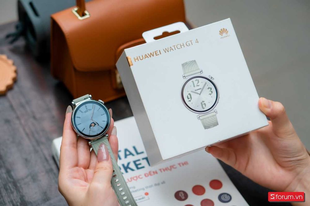 Smartwatch HUAWEI Watch GT4 41mm de Dama GPS Green Fluoroelastomer Nou