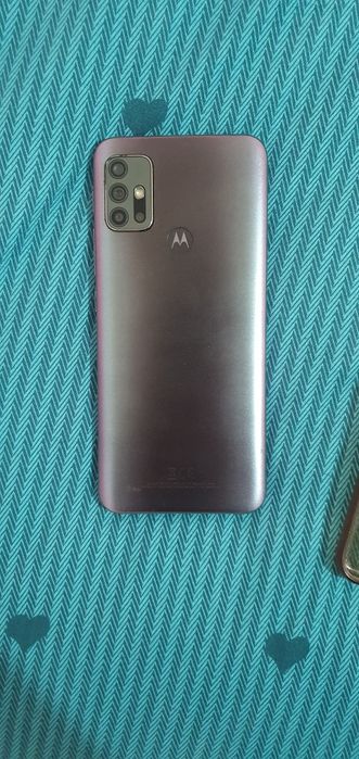Motorola g30 128 GB 6 giga ram