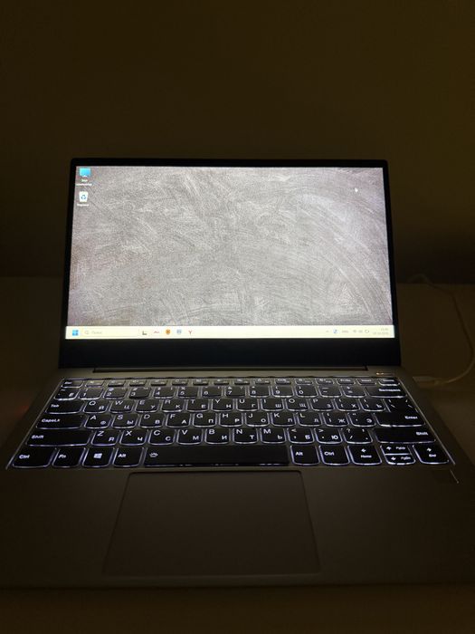 ноутбук Lenovo yoga S730