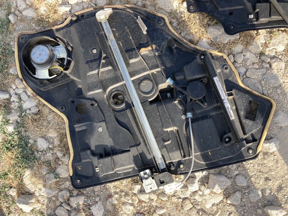 Ел механизми за Мазда 2 до 2006