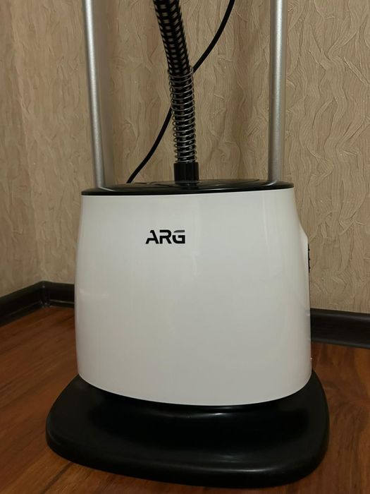 Паровой утюг новый