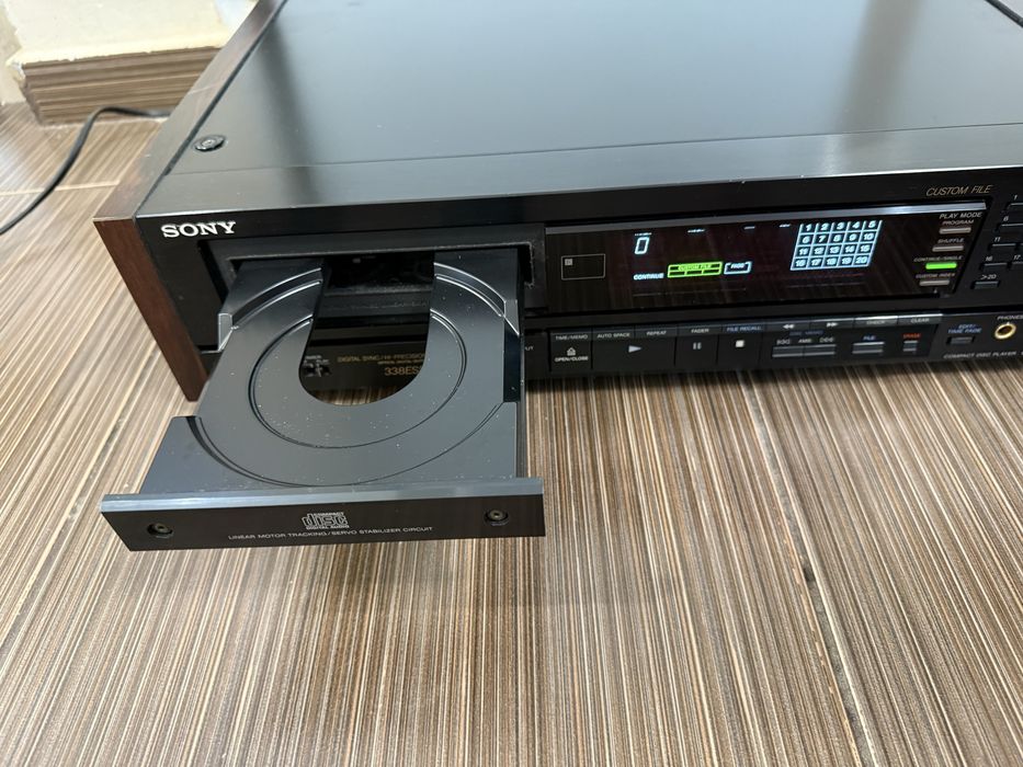 Sony CDP-338ESD Качествен CD Plaeyr