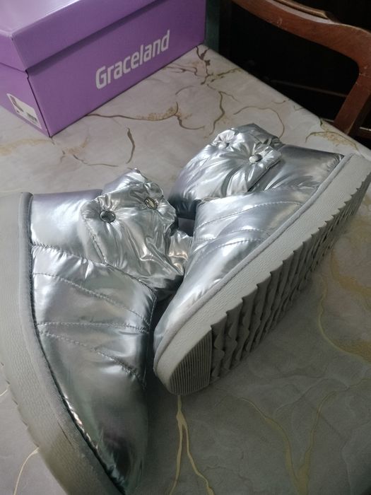 Ghete iarna UGG imblaniti