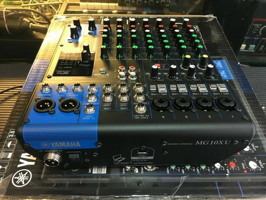 Микшерный пульт Yamaha MG10