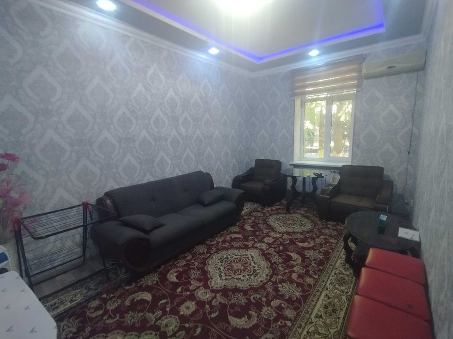 Аренда на м. Ойбек 2-комн. квартиры для бизнесменов, 1й эт.