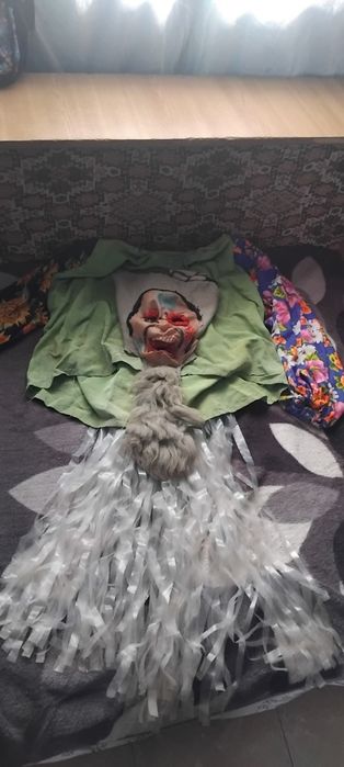 Haine de mascat și mască