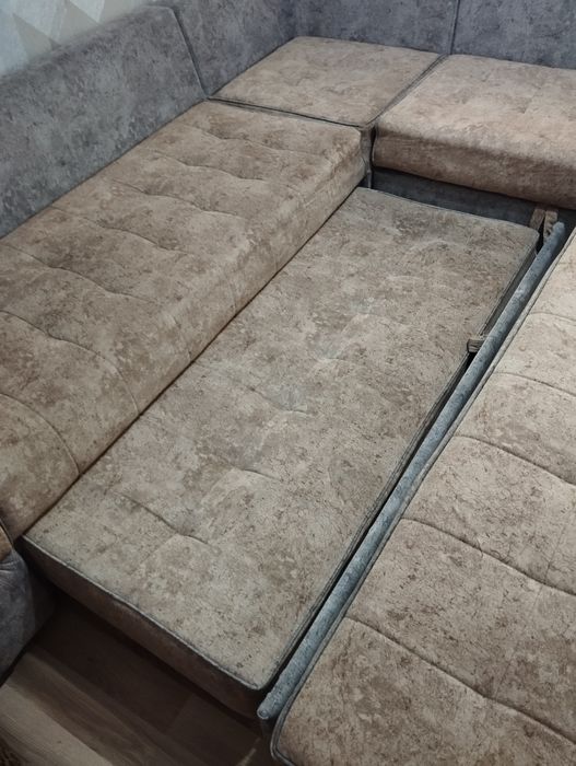 Мягкий большой уголок