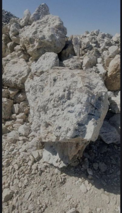 Пегмит тоши. Сотилади