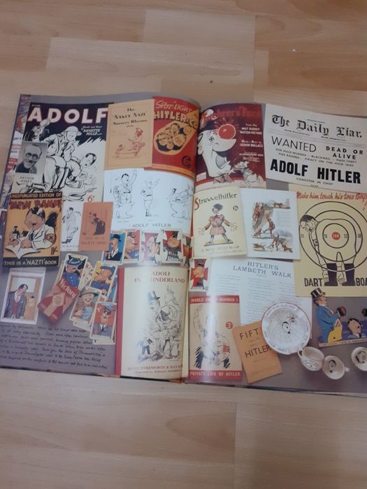 Vând carte cu ilustrate din perioada interbelica Anglia-UK.