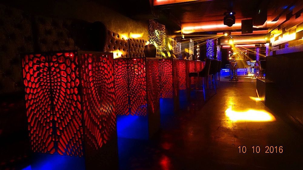 Дизайнерска маса