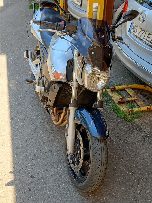 Vand suzuki GSX 600 sau schimb