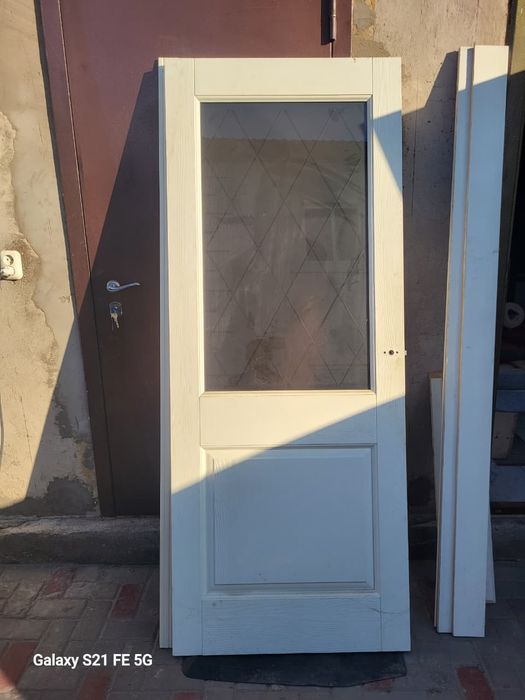 Продам межкомнатную дверь