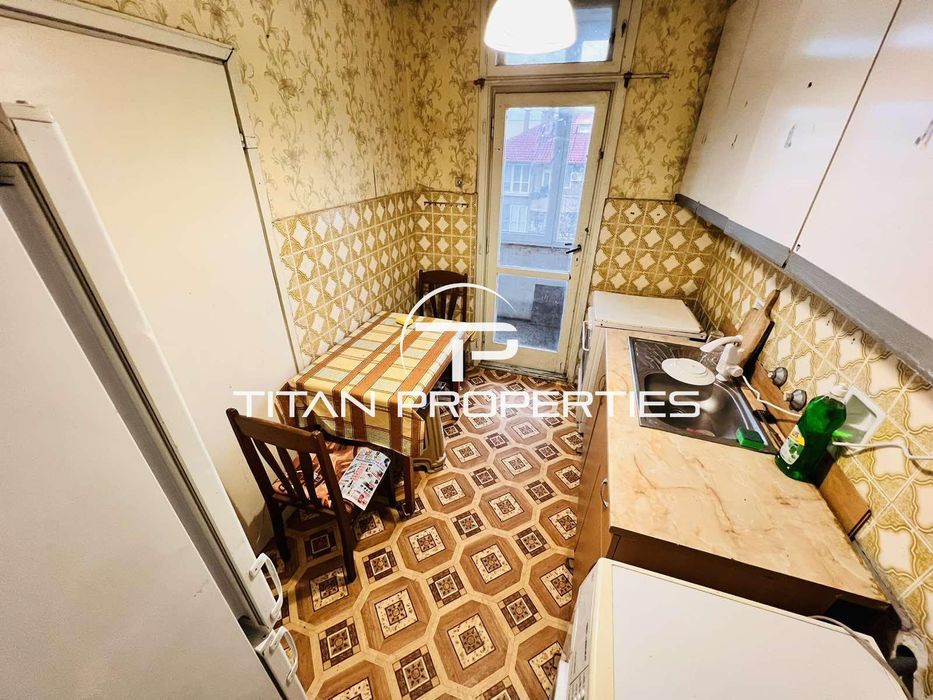 Дава се под наем Тристаен апартамент в Бургас, Възраждане - 74 кв.м за 408 € - Снимка #5