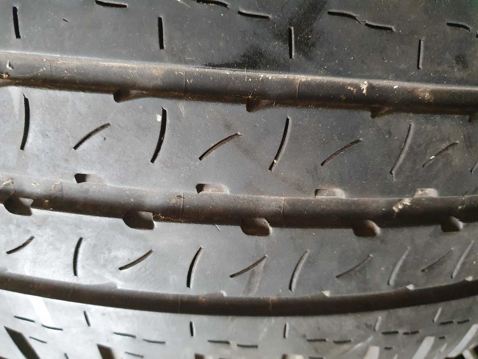 Две  гуми за бус,ван-215/60/16С