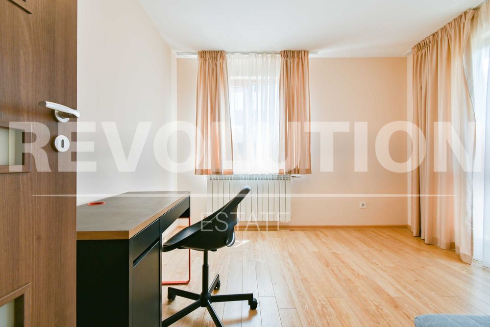 Дава се под наем Тристаен апартамент в София, Студентски град - 97 кв.м за 800 € - Снимка #11