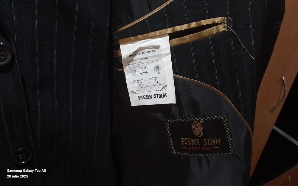Costum pentru barbati