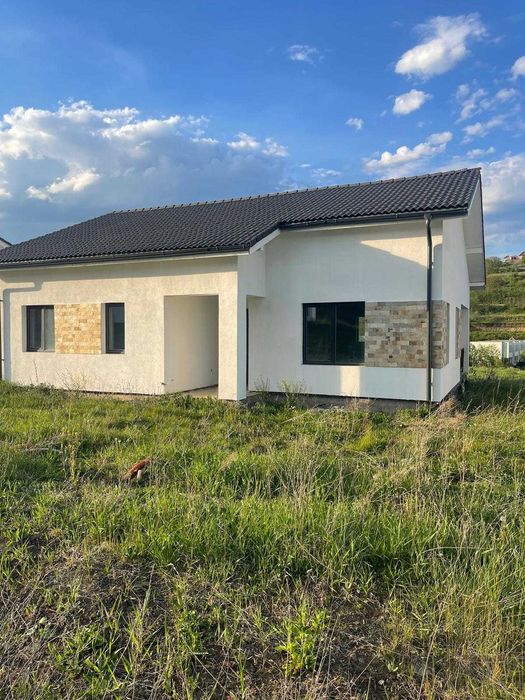 Casă nouă 110 mp cu teren 700 mp | intabulată Sura Mare