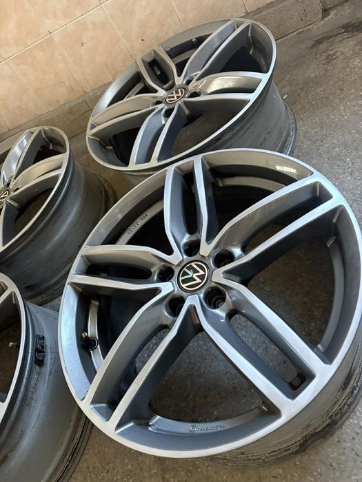 19ски джанти със датчици за налягане