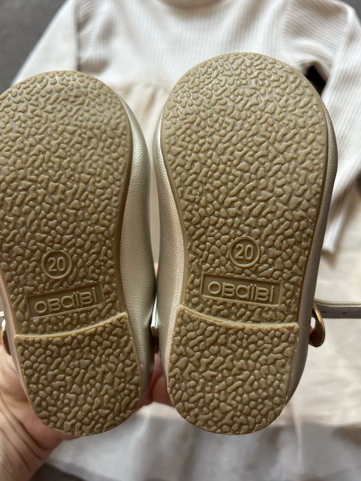 Официлна рокля Зара Zara 12-18 86 см и обувки Obaibi 20 н