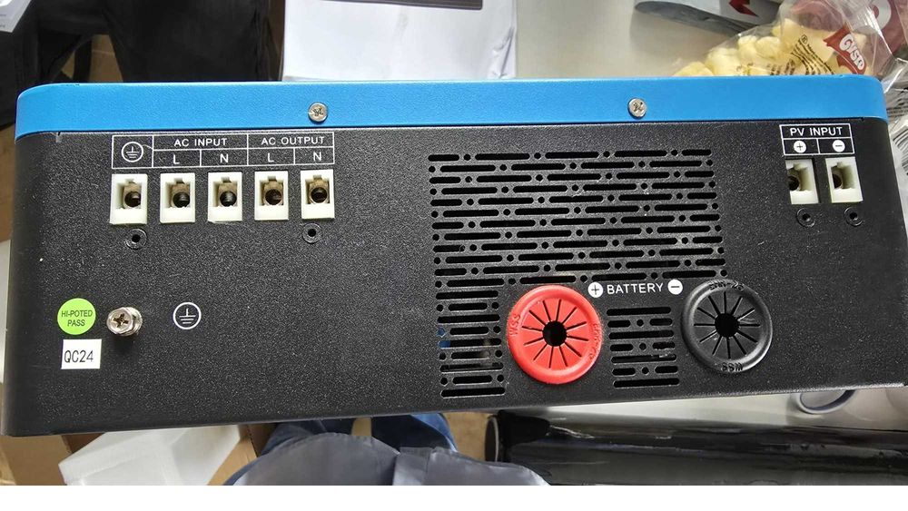 Invertor hibrid ISolar SMH II 7K – 6.2kW DEFECT (Eroare 01)