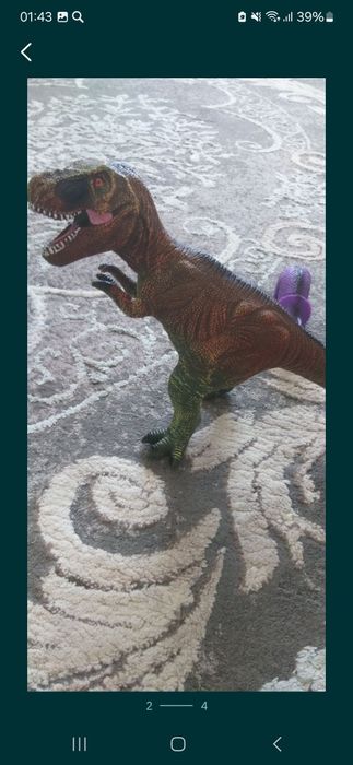 Продам динозавров