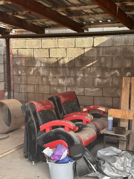 Диван с креслами