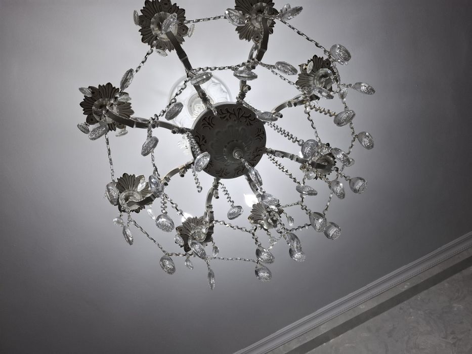 Люстра для гостиной