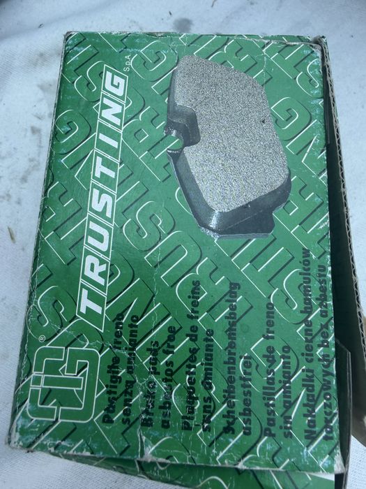 ови предни накладки TRUSTING 438 0 Toyota Yaris Corolla Celica Prius MR2