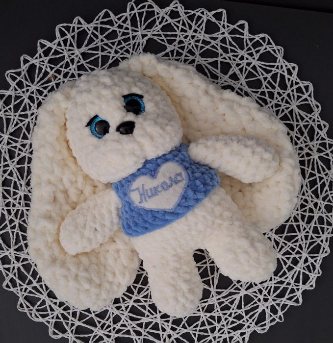 Малки плетени играчки. Зайче, мече, коте, бобър