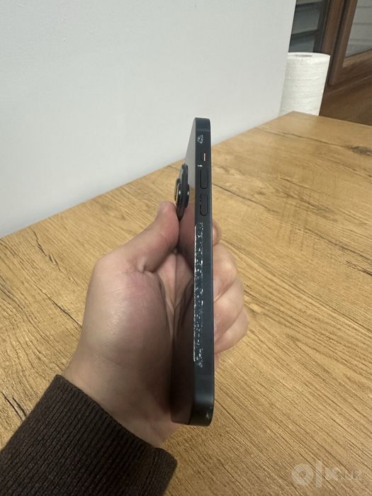iPhone 14.