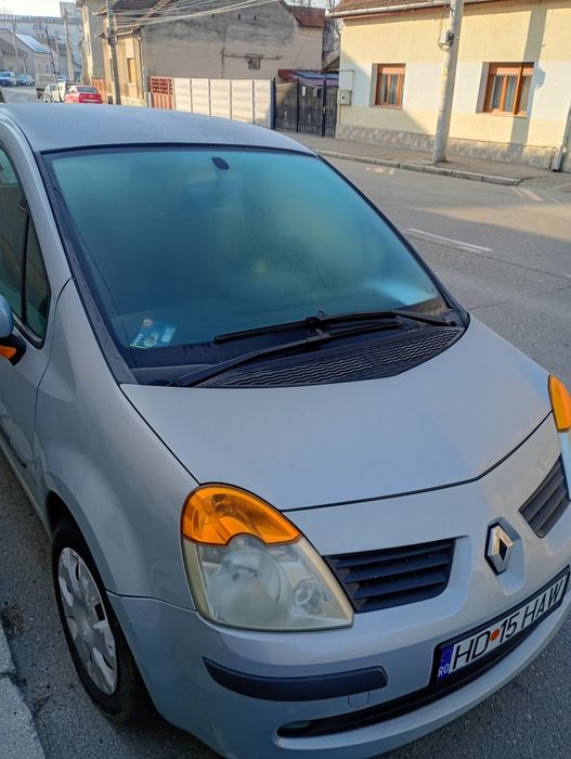Vând Renault Modus
