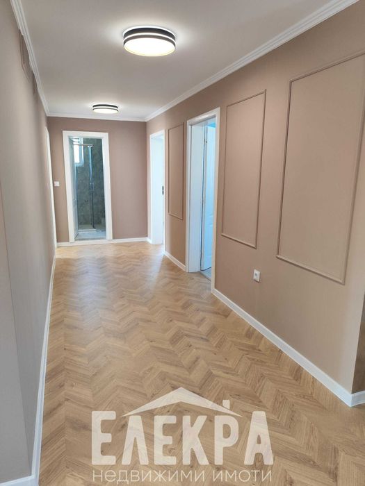 Голяма къща с басейн на 10 мин от плажовете на Бяла