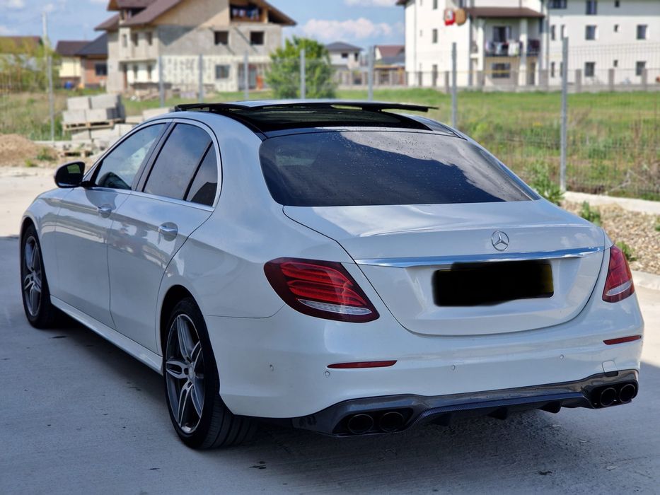 Dezmembrez mercedes e-class w213 2016-2020