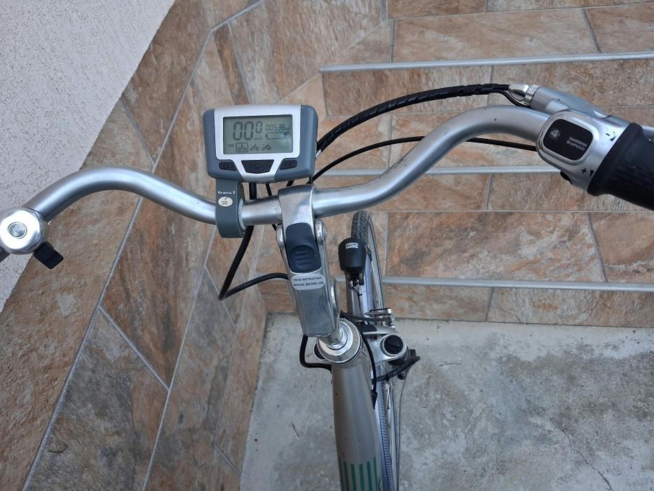 Vând bicicletă electrică