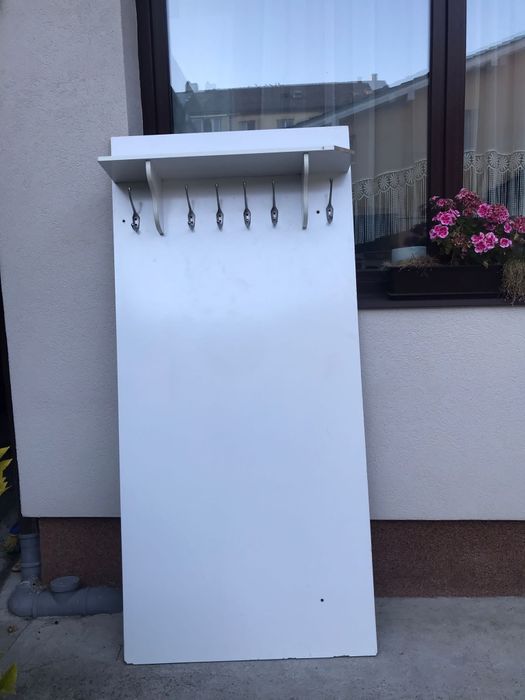 Vând măsuță în stare buna