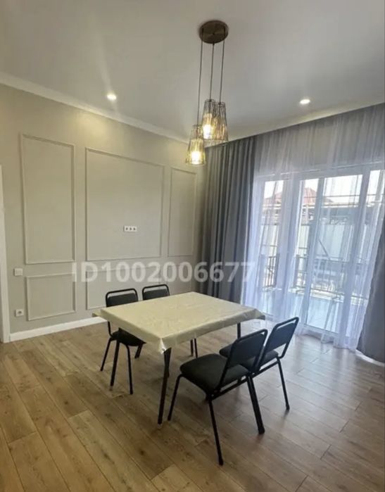 Продам Стол и 4 стула